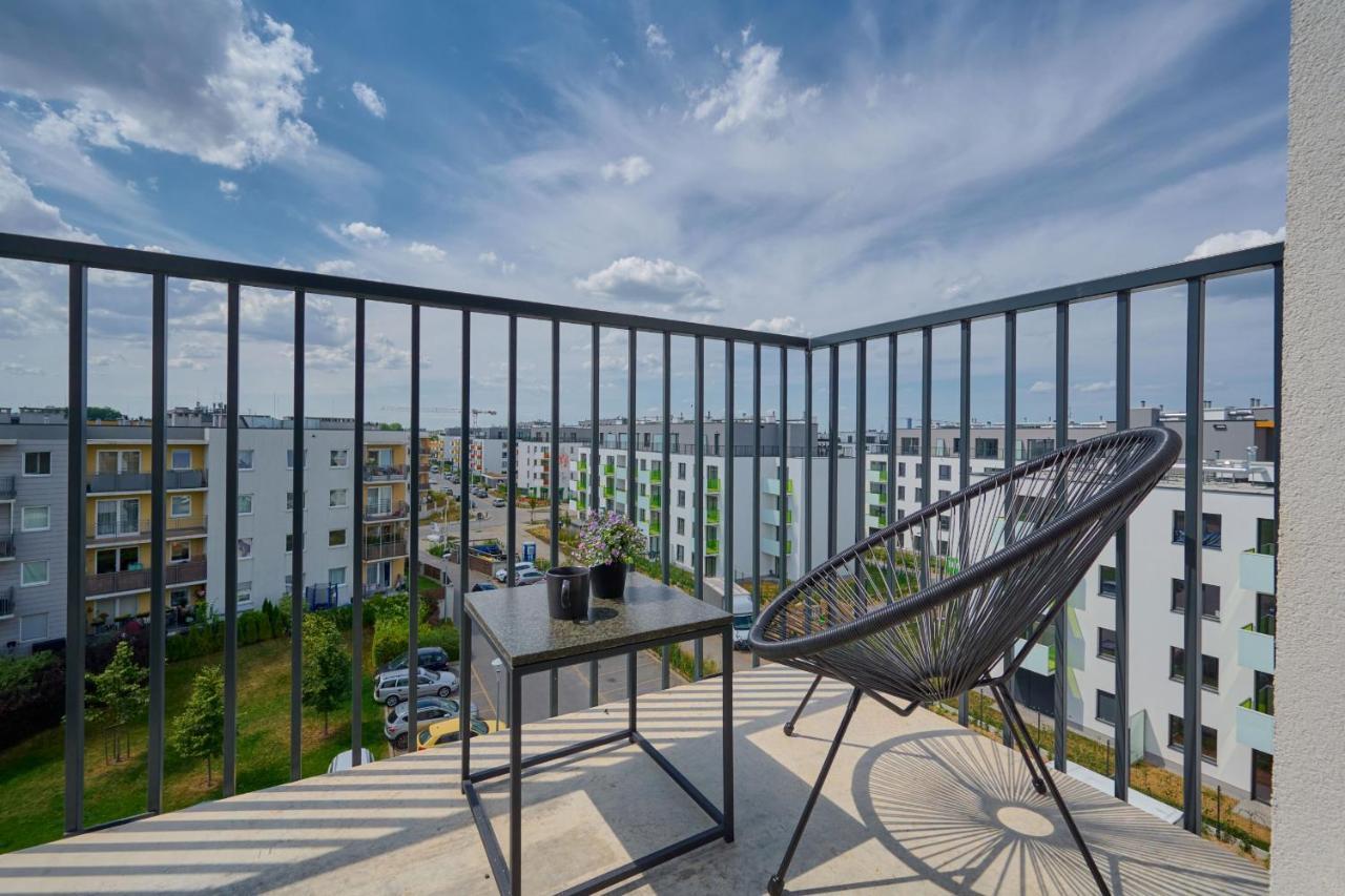 Exclusive Apartment With Balcony & Parking Wroclaw By Renters Prestige Экстерьер фото