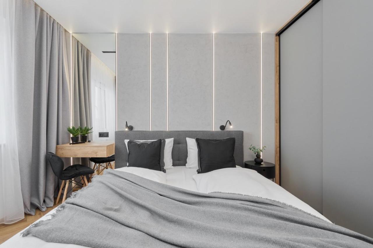 Exclusive Apartment With Balcony & Parking Wroclaw By Renters Prestige Экстерьер фото